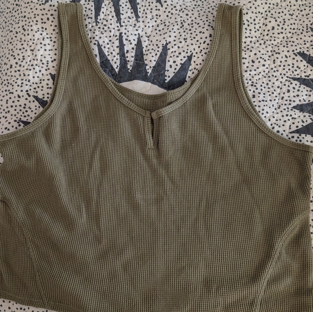 lululemon athletica Olive Green Waffle Knit Tank Top